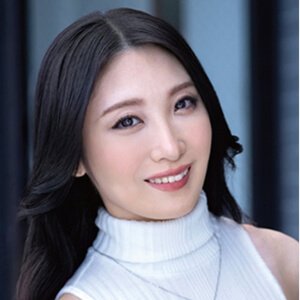 青坂あおい