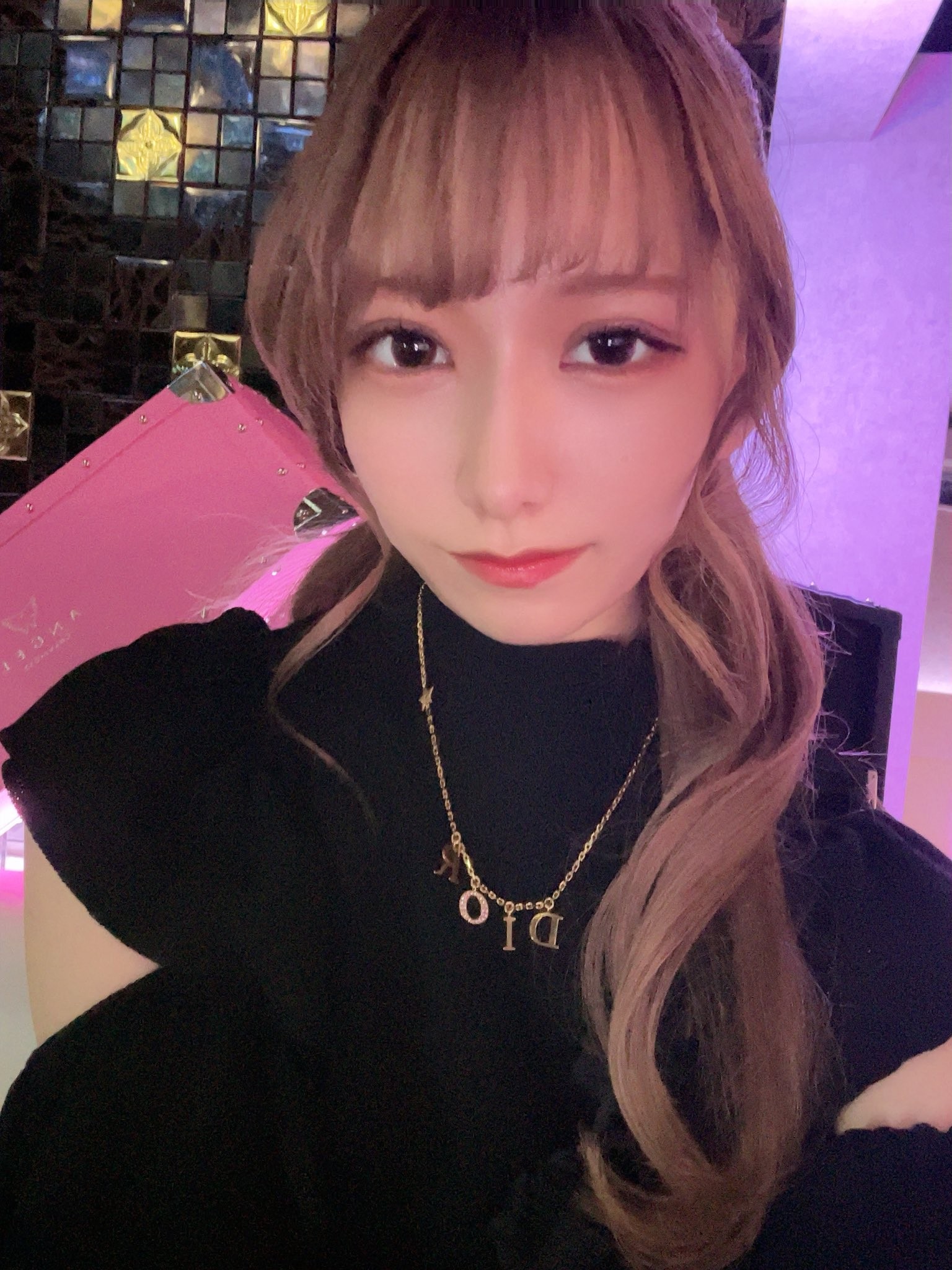 青坂あおい