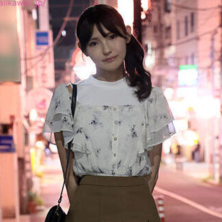 青坂あおい